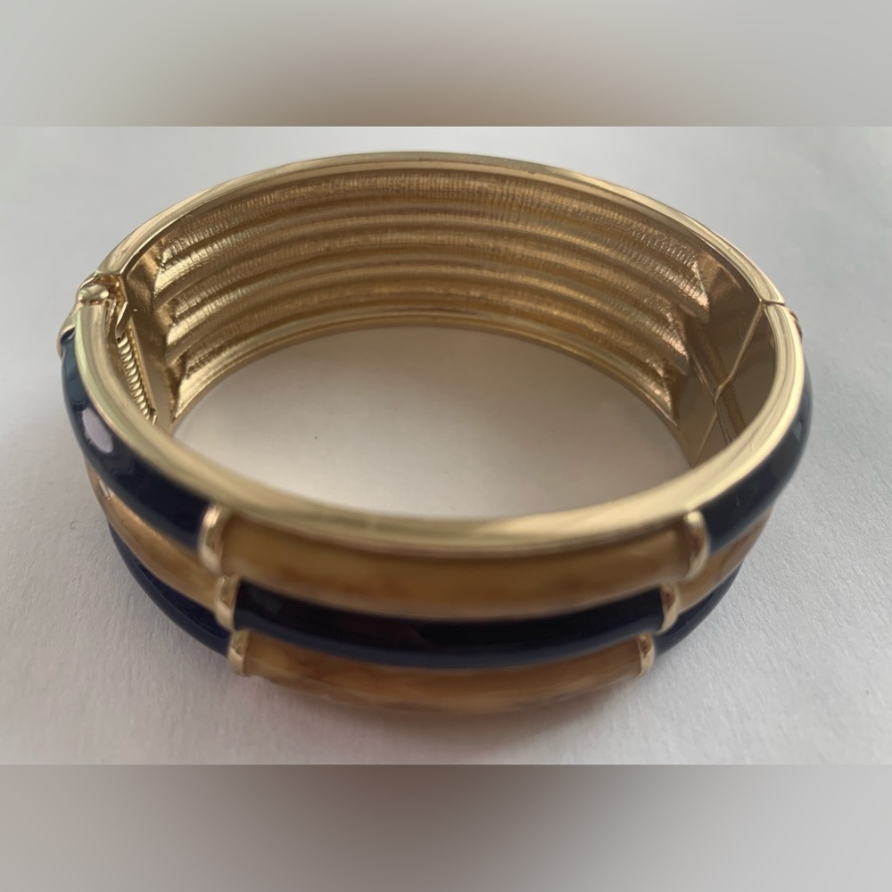 Bangle Bracelet with Magnetic Closure
